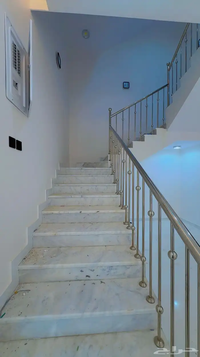 للبيع فلل من نوع دبلكس بريدة السليمانية مسحت الغرفة كبار 15