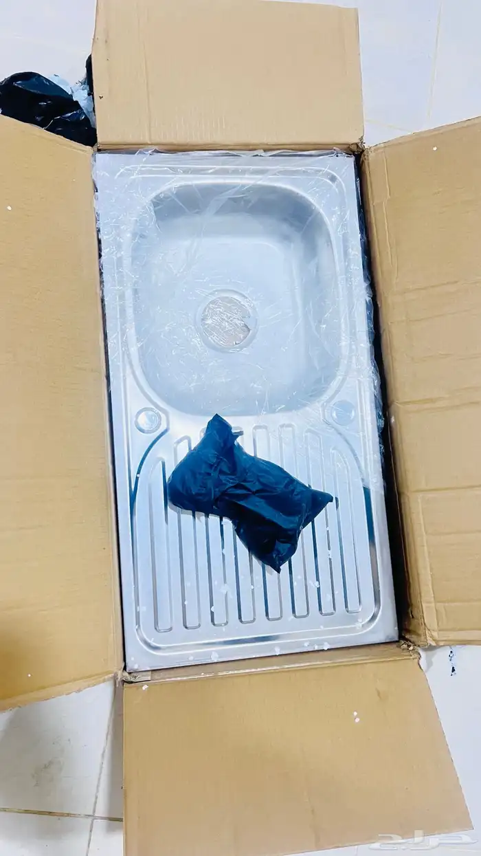 براده مياه ومغسله جديده متنقله وبكامل أغراضها للبيع 1