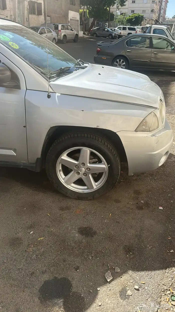 جيب كومباس 2007 فضي 1