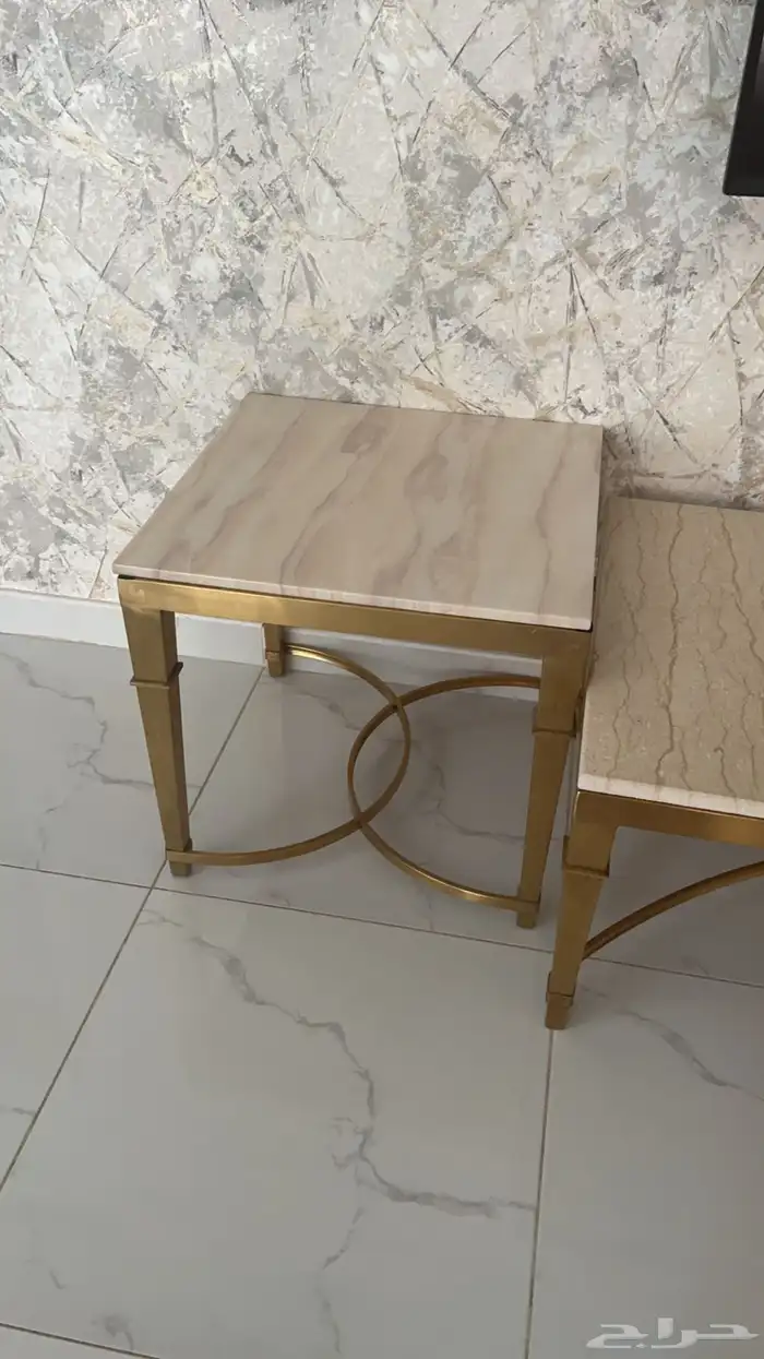 طاوله ذهبيه فخمه اخت الجديده 3قطع كبيره 0
