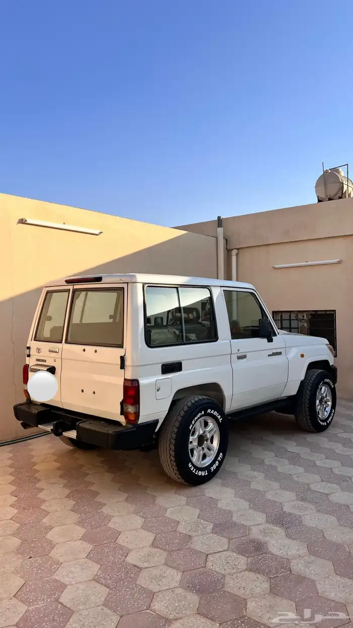 للبيع ربع بوليسي 1