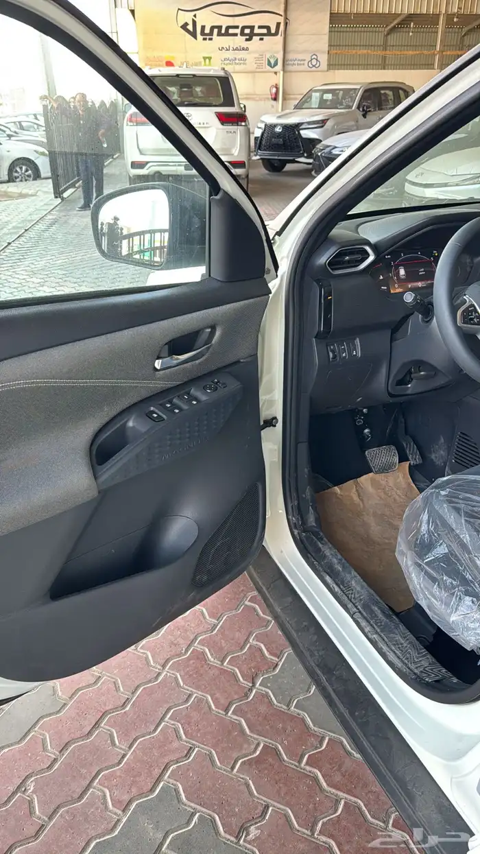 نيسان ماجنيت فئة النص فل بنزين 2025 6