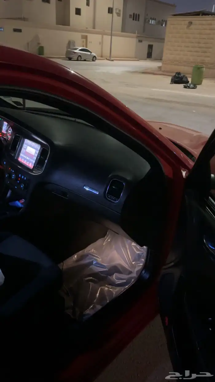 دوج تشارجر 2014 6 سلندر 7