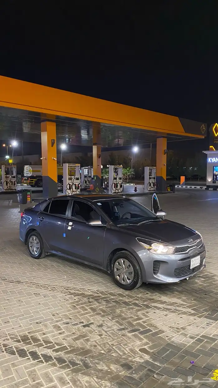 كيا ريو 2021 نظيف ممشى قليل للبيع 2