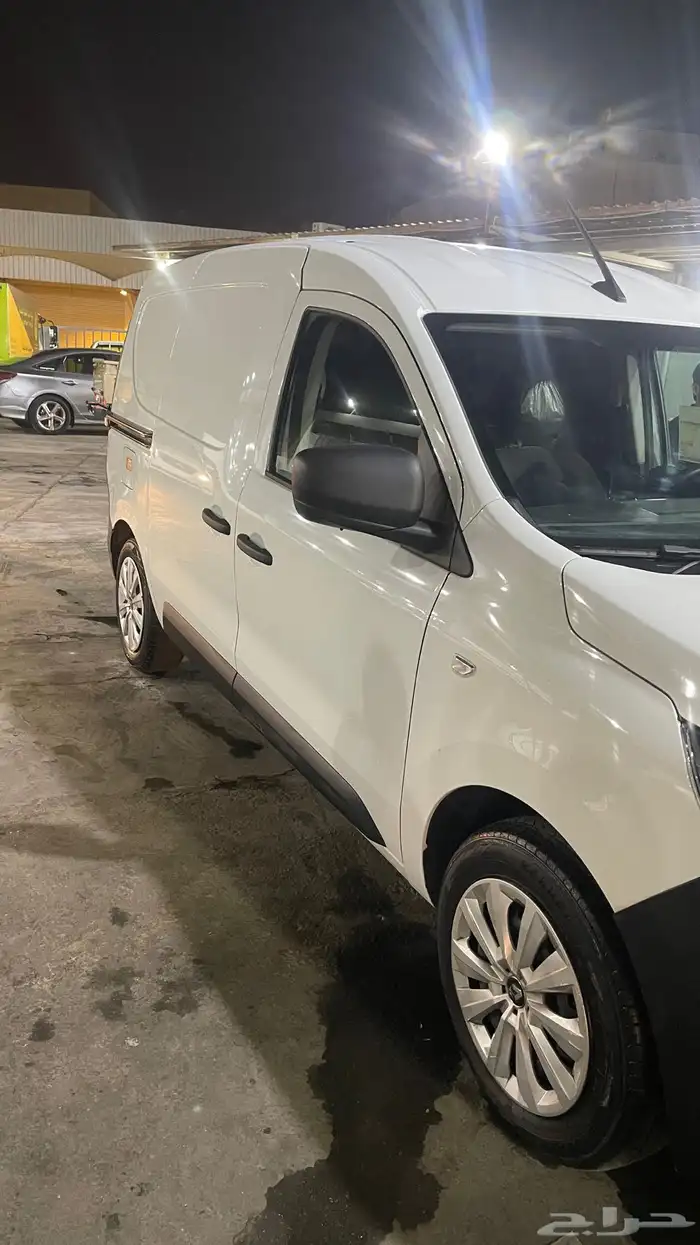 رينو 2023 قير عادي ديزل 3