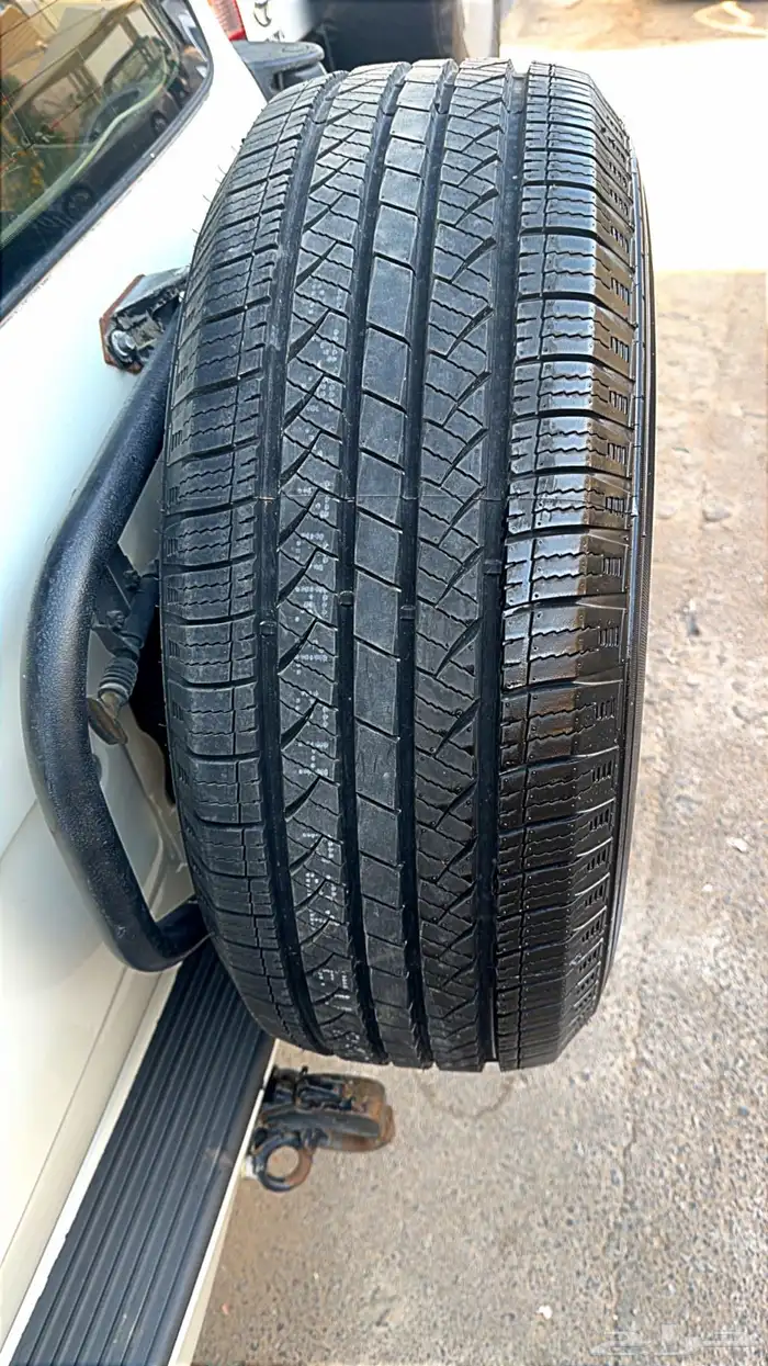 صالون مخزن جي اكس ار موديل 2000 للبيع 12