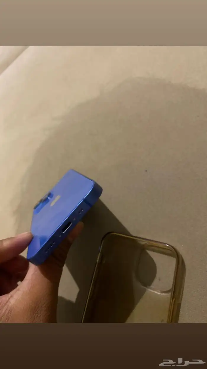 ايفون 13شبه جديد مافيه شي البطارية 77ومااتغير فيه شي 4