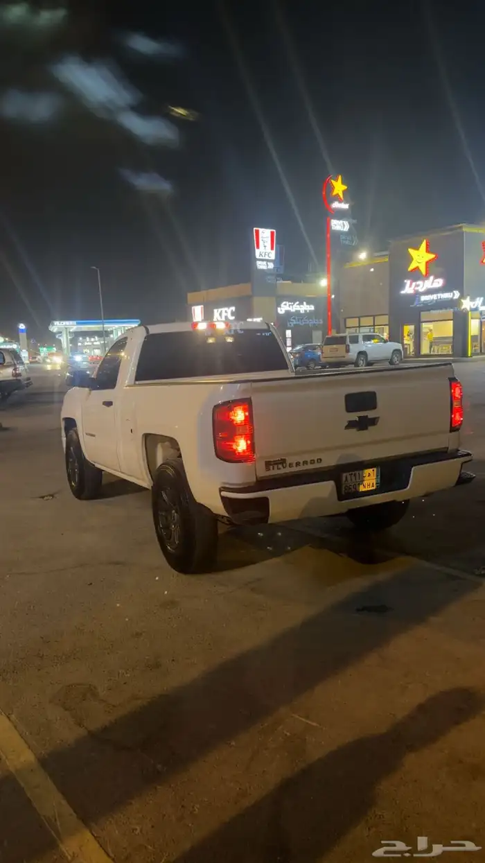 سلفرادو بدون دبل مكينه قير بدي شاص شرط ممشى 172الف 2