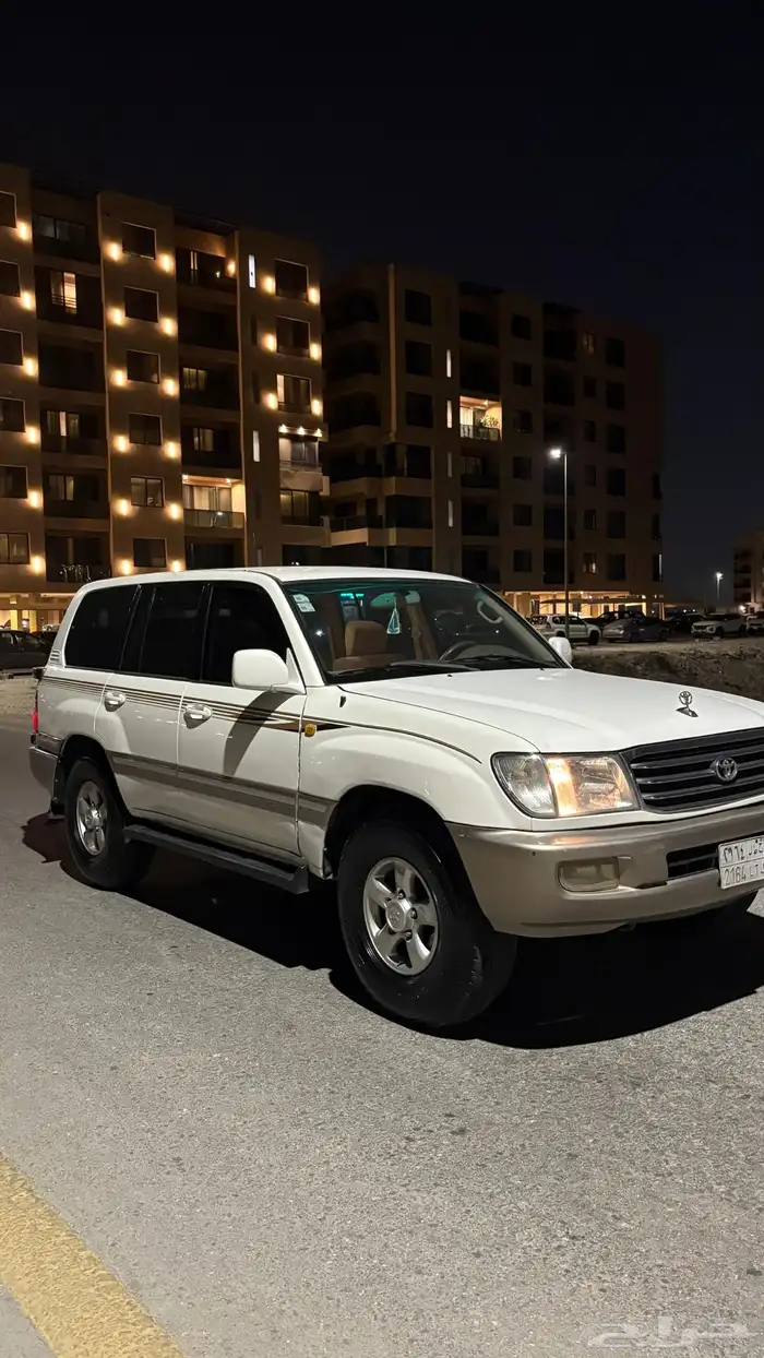 تويوتا لاندكروزر VXR 2002 قير عادي اساس 2