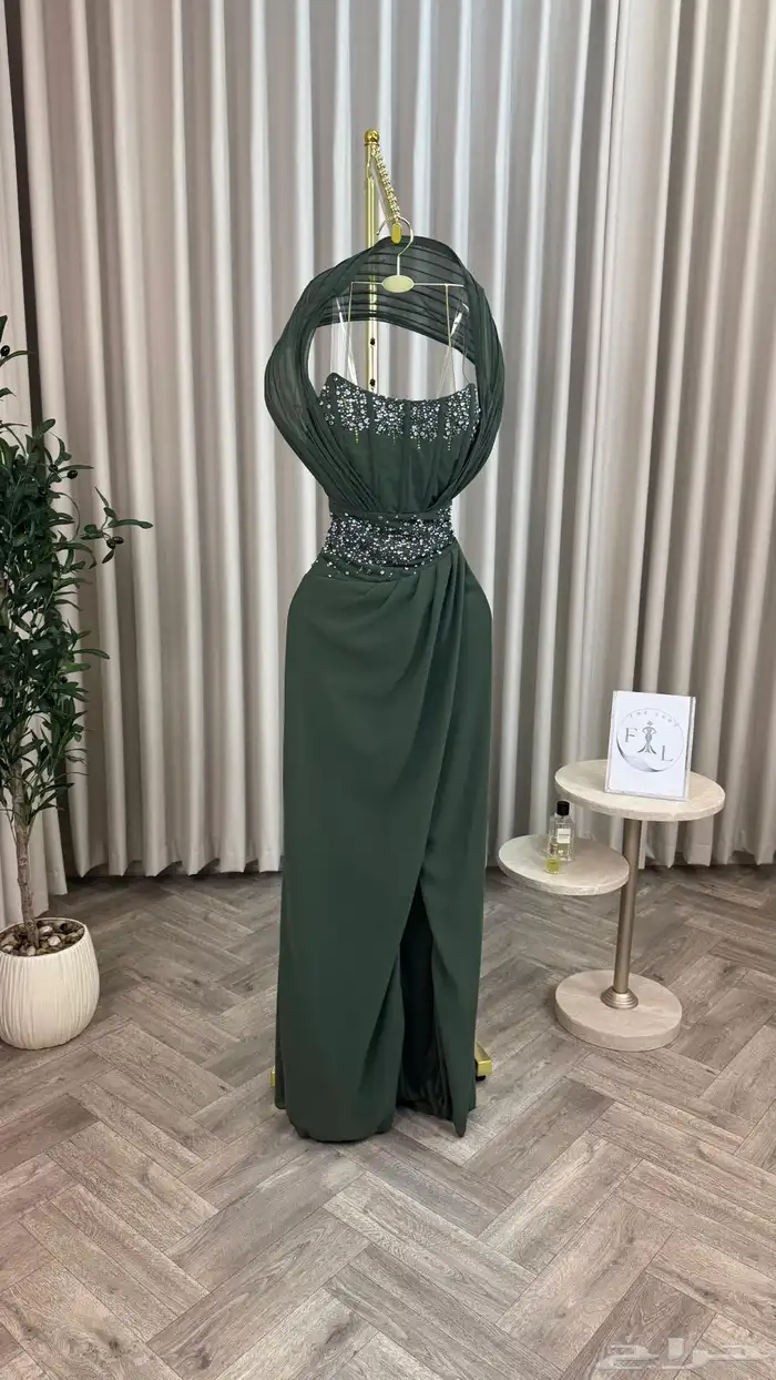 افخم فساتين الاعراس والمناسبات و سهرات 10