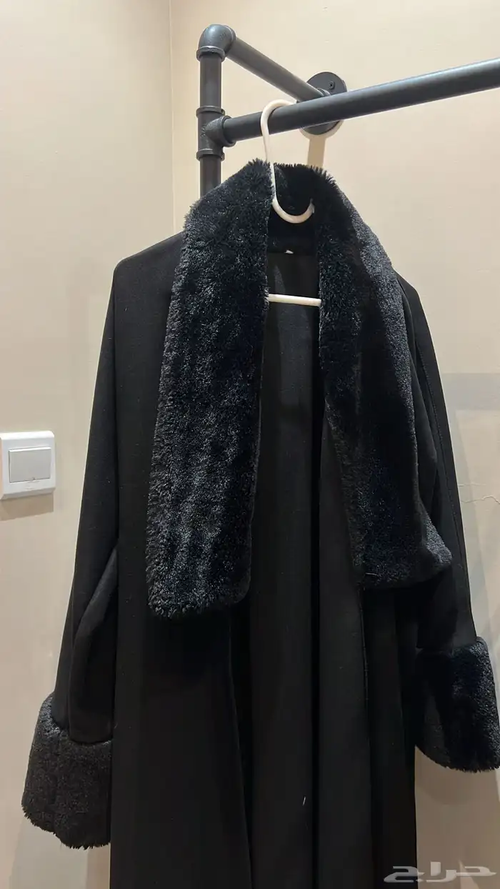 عباية   فروه ( لون اسود مقاس 54 ) 0