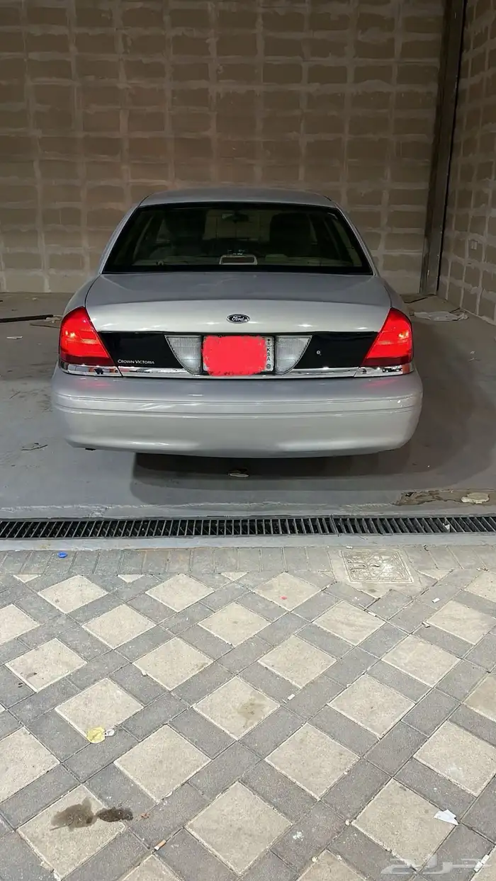 فورد كراون فكتوريا 2011 نظيف 2