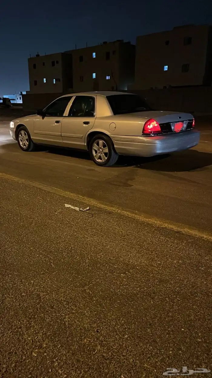 فورد كراون فكتوريا 2011 نظيف 5