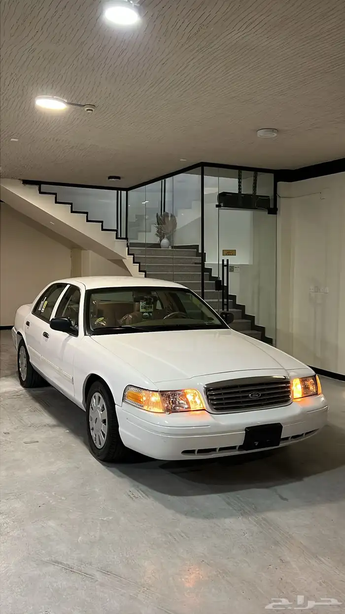 فورد فكتوريا 1