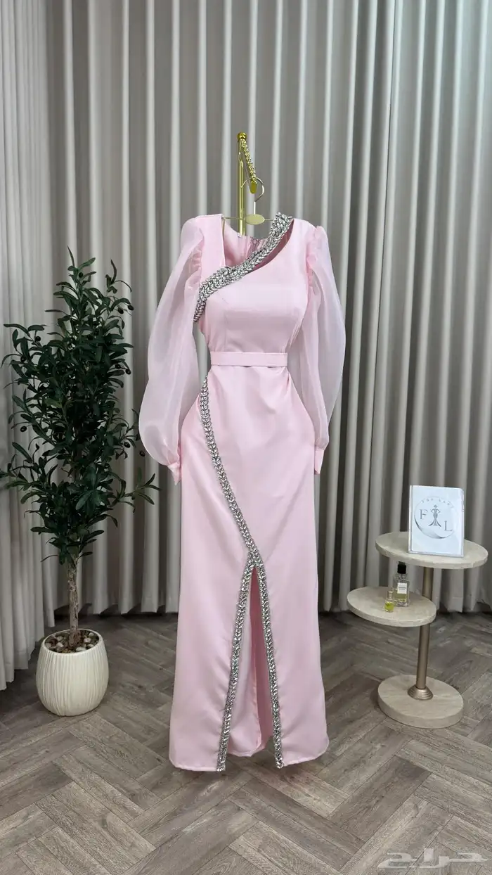 افخم فساتين الاعراس والمناسبات و سهرات 17