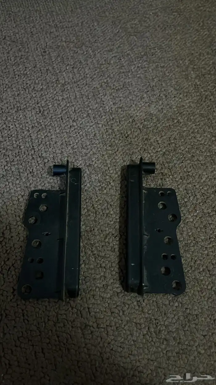 شاشه كامري من 98 الا 2006 وتركب على الهيلكس والفورشنر 3