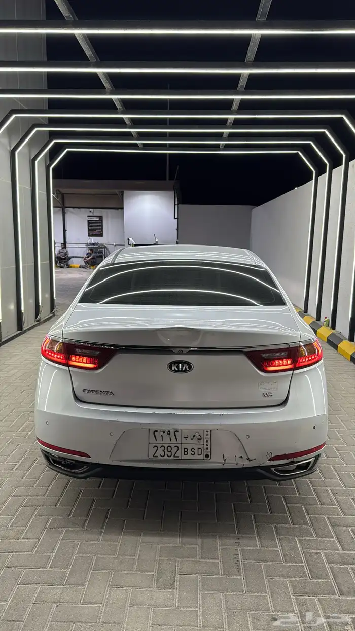 كيا كادينزا 10