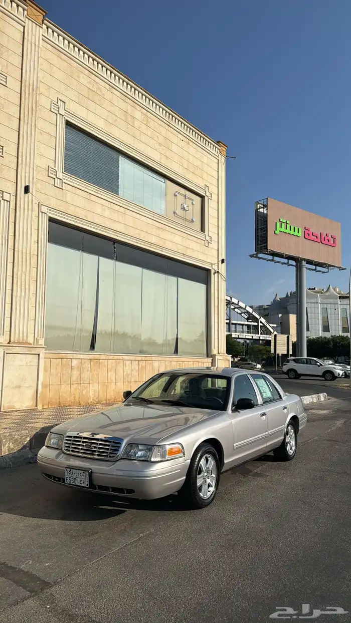 فورد كراون فكتوريا 2011 سعودي 11