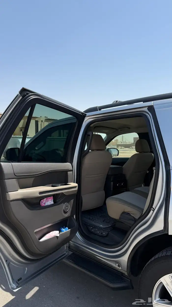 فورد اكسبديشن 2021 قصير 11