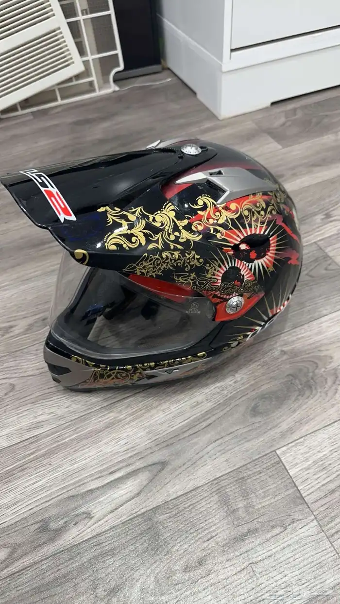 خوذه دباب سحراوي 1