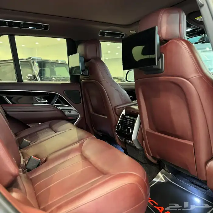 رنج روفر HSE V6 2024 8