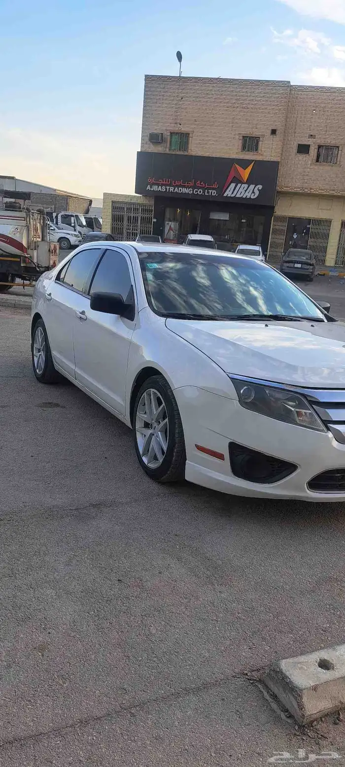 Ford Fusion 2011 3