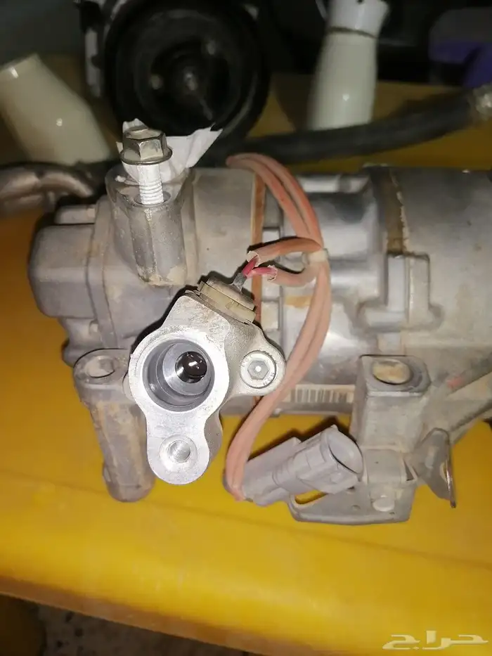 كومبروسر مكيف تويوتا ياريس 4