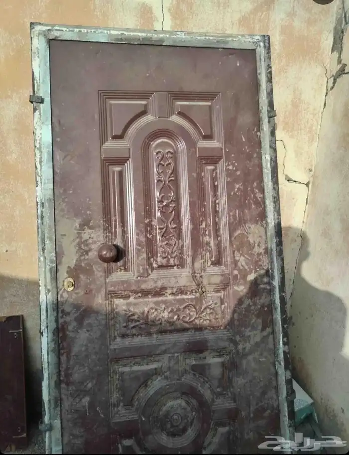 باب حديد نظيف ب400 0