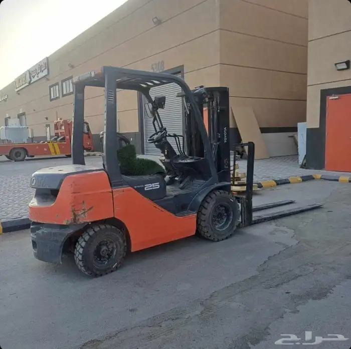 فوركلفت رافعات شوكيه كرينات ونش للايجار الشهري وليومي 3