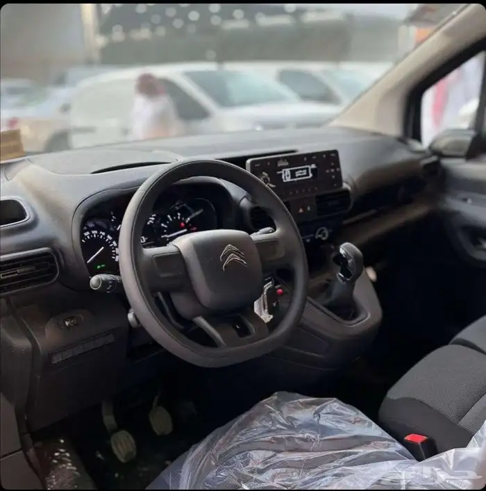 باص بضائع ستروين برلنجو 2024 3