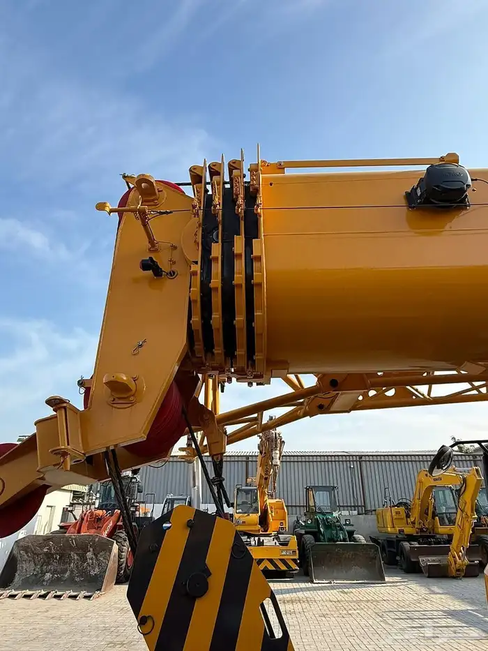 تحتاج كرين سريع  جاهز  وبدون تعقيد  رافعات النجوم توفر لك جم 6