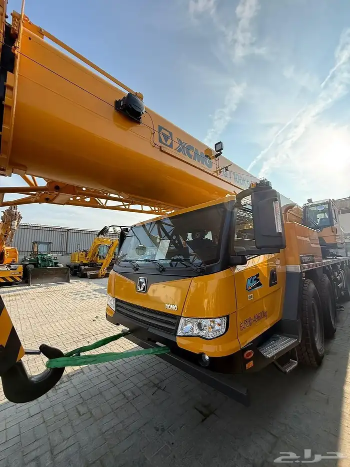 تحتاج كرين سريع  جاهز  وبدون تعقيد  رافعات النجوم توفر لك جم 4