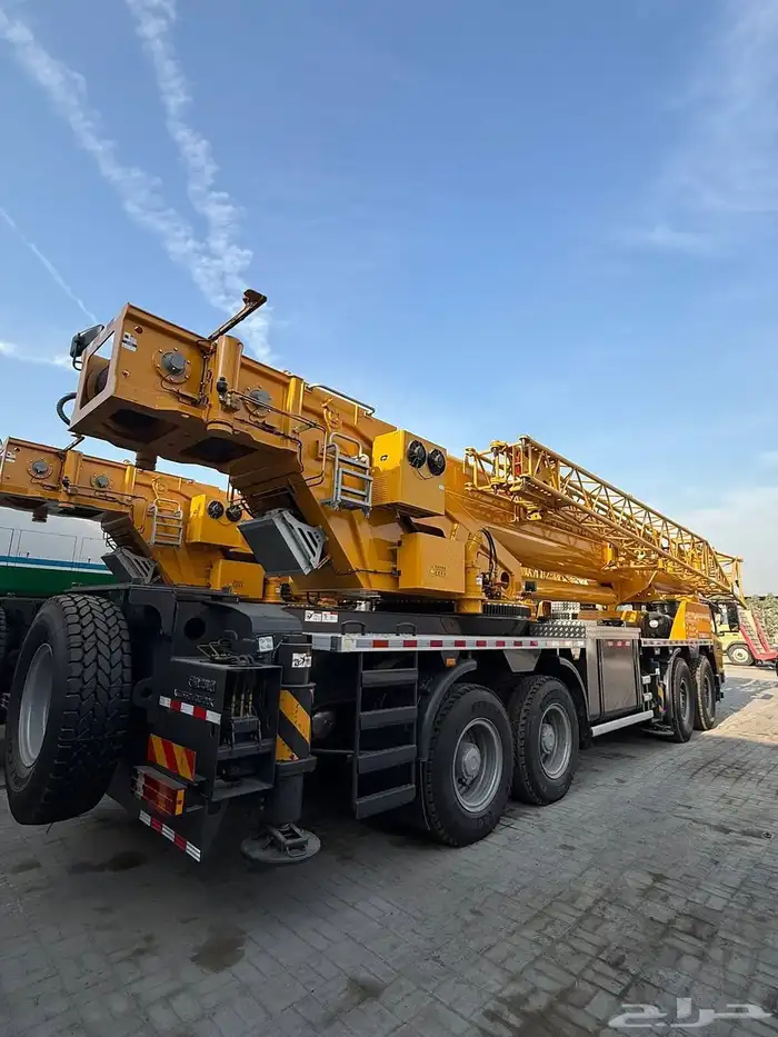 تحتاج كرين سريع  جاهز  وبدون تعقيد  رافعات النجوم توفر لك جم 5