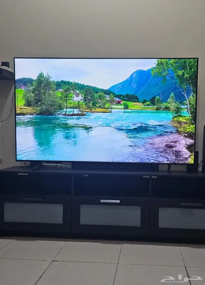 شاشه سامسونج 65 سمارت 4k رسيفر داخلي جديده بقراطيسها والفاتو 2