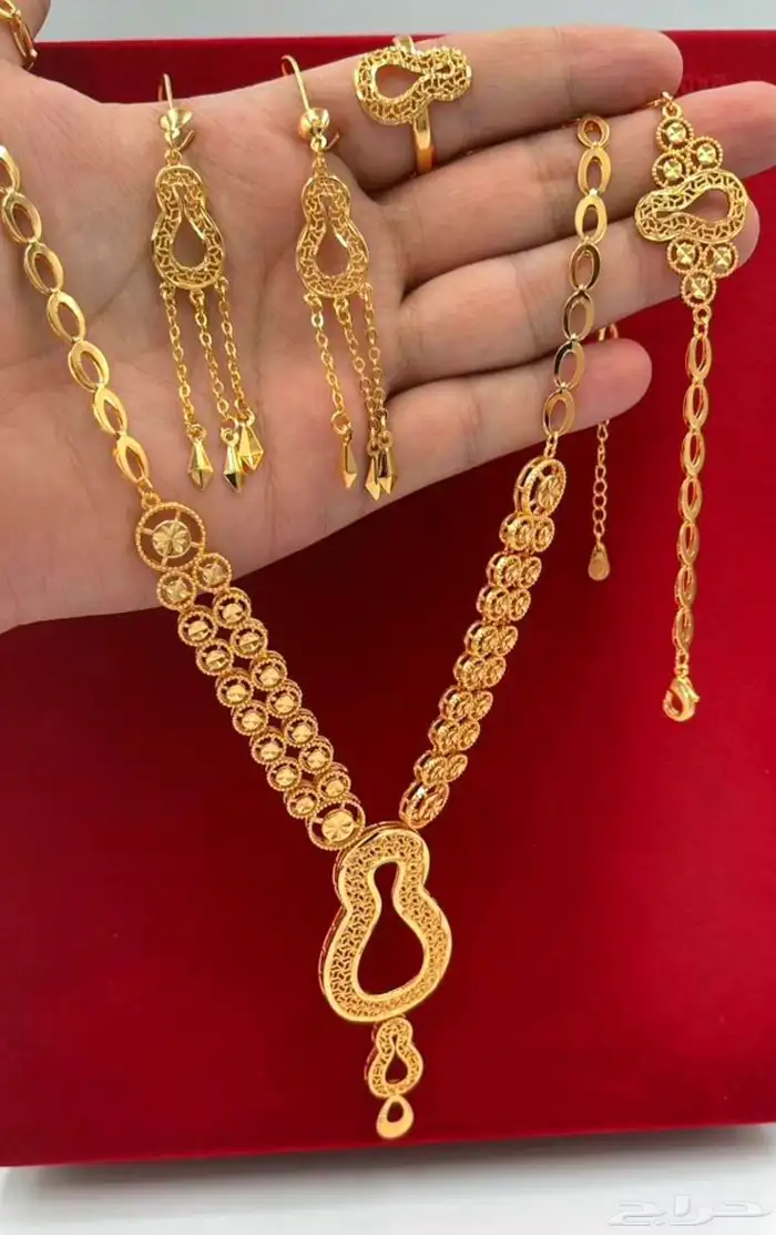 إكسسوارات بديل الذهب 35