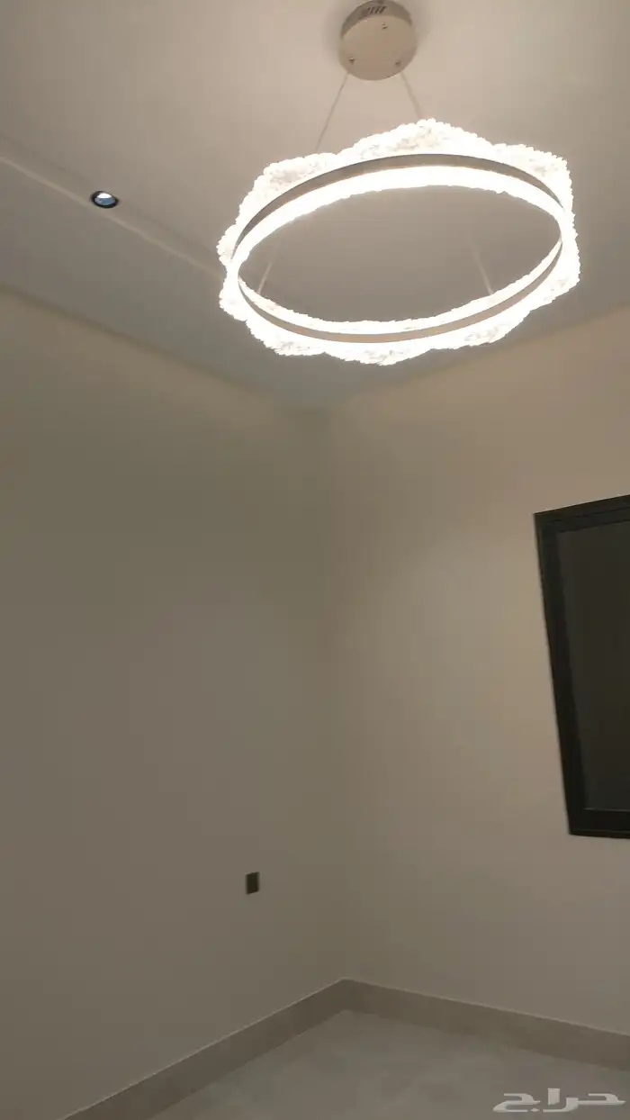 للبيع ادوار علويه مع سطح خاص موقع مميز 520الف فقط 16