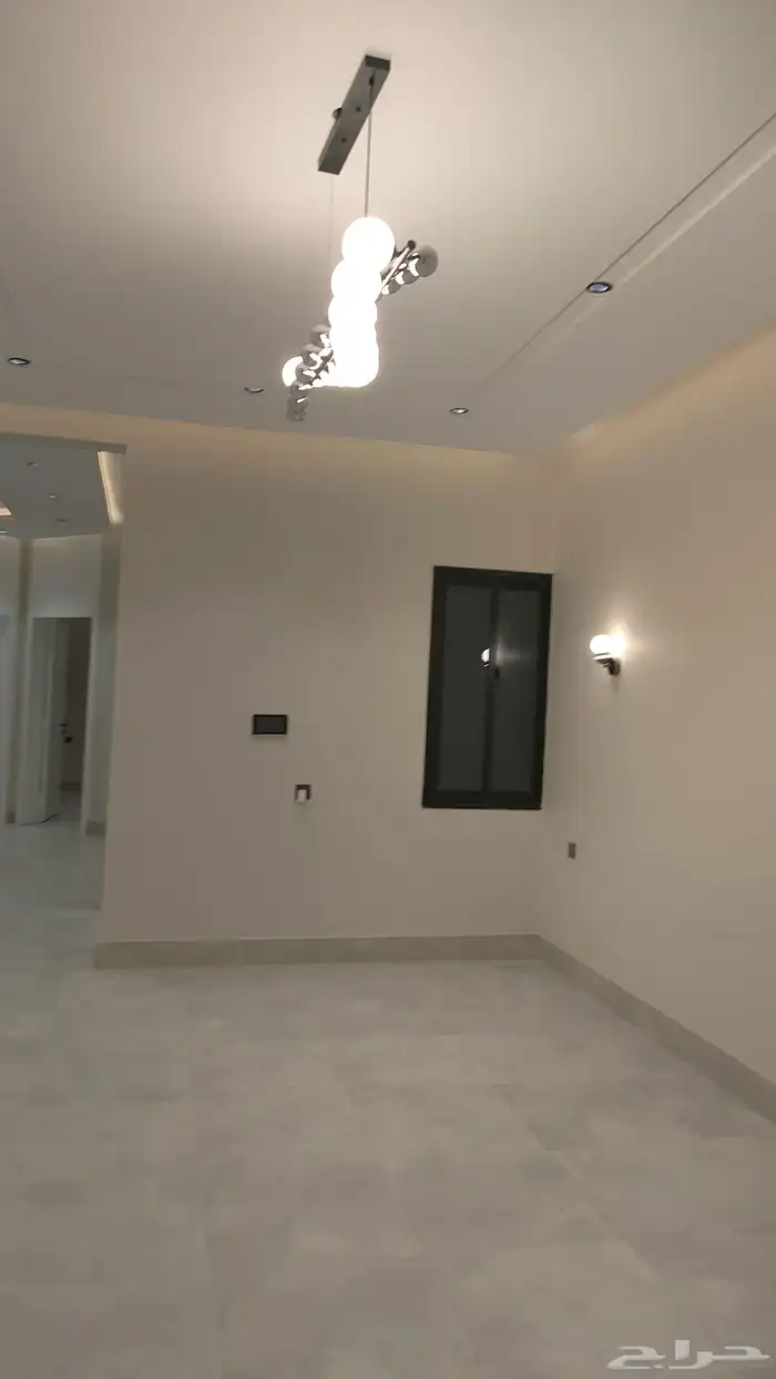 للبيع ادوار علويه مع سطح خاص موقع مميز 520الف فقط 15