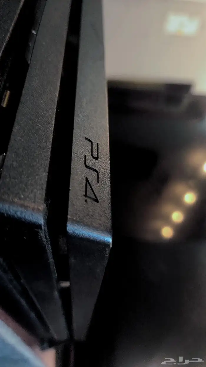 بلاستيشن فور برو شبه جديد مع شاشة 42 بوصة 0