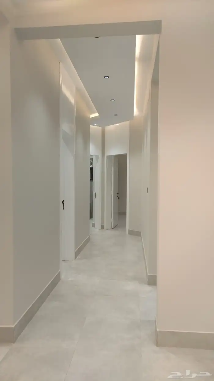 للبيع ادوار علويه مع سطح خاص موقع مميز 520الف فقط 13