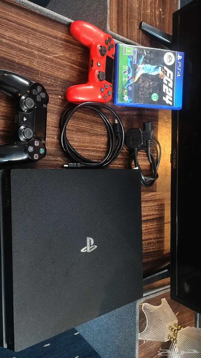 بلاستيشن فور برو شبه جديد مع شاشة 42 بوصة 3