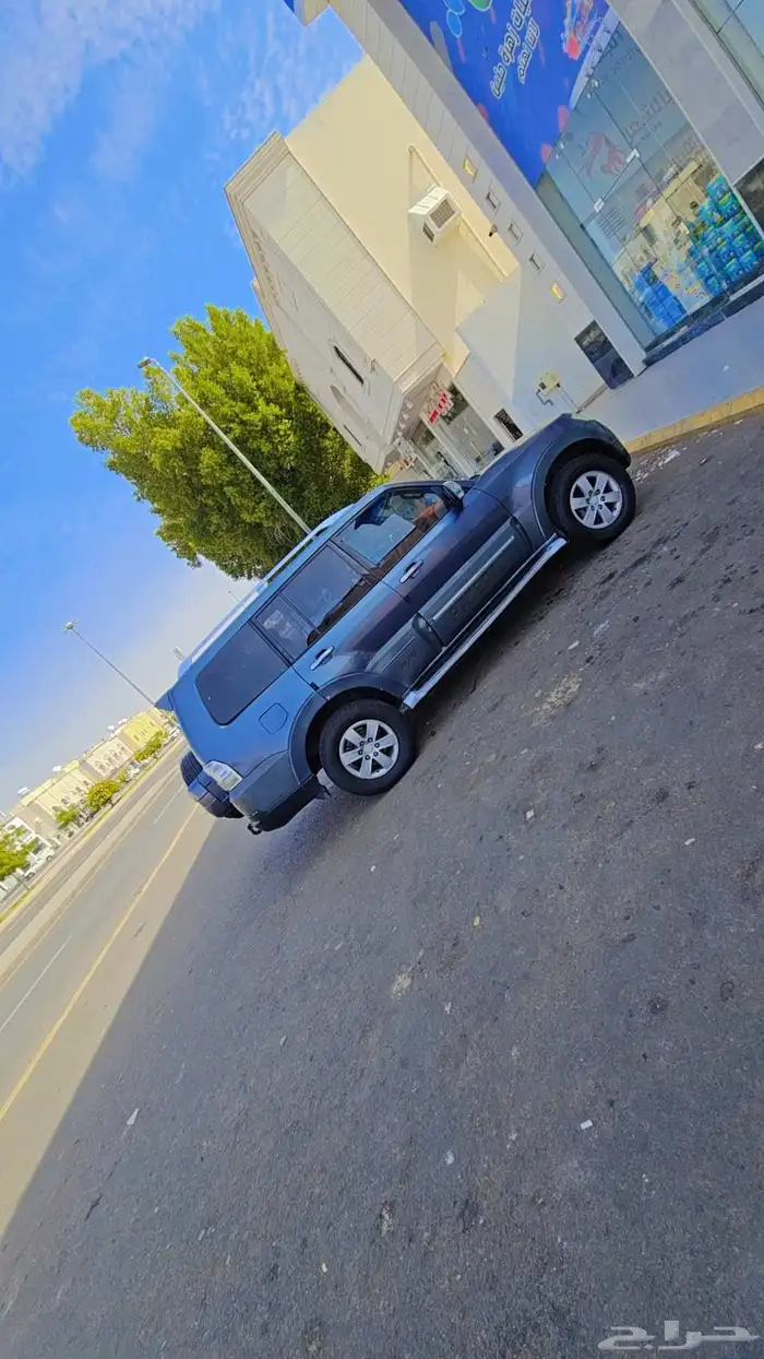 جيب باجيرو مستبيشي 4