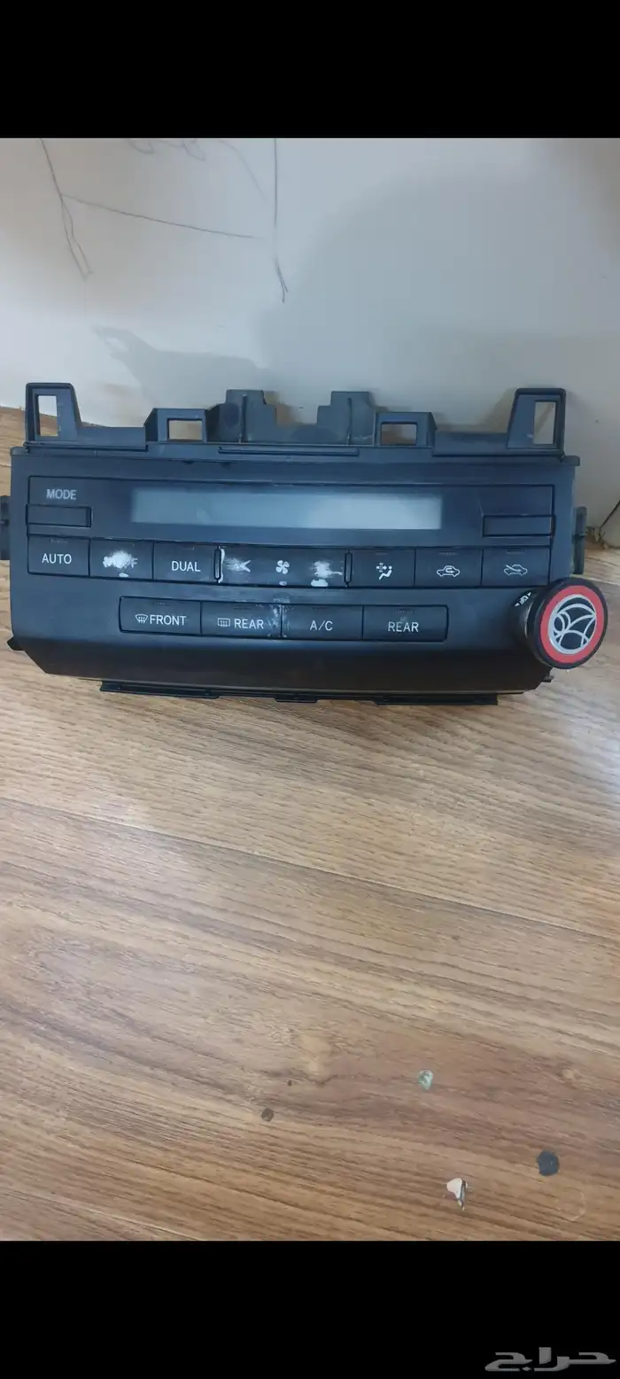 شاشه ولوحة تحكم لاند كروزر 1