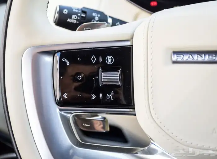 رنج روفر 2025 se p530 19