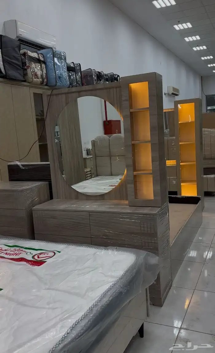 غرف نوم تسريحه  دولاب سرير 5