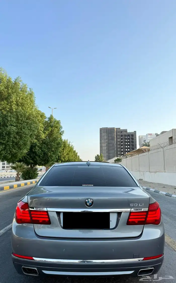 بي ام 730 مديل 2014 فل كامل بحالة الوكالة 4