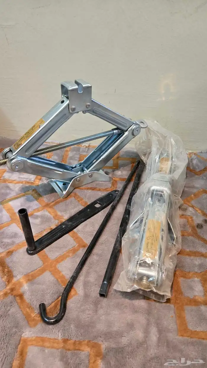 للبيع اطقم حبات تماتيك وعدد يدويه ومعدات كهربائيه 14