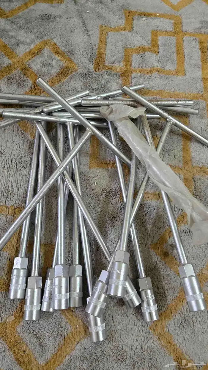 للبيع اطقم حبات تماتيك وعدد يدويه ومعدات كهربائيه 23