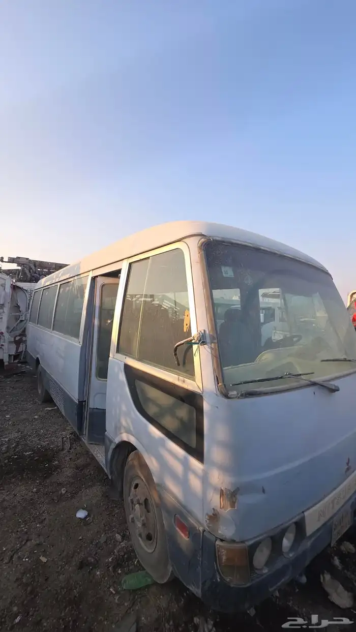 باص روزا مستبيشي موديل 2002 فحص جديد أستماره جديد 1