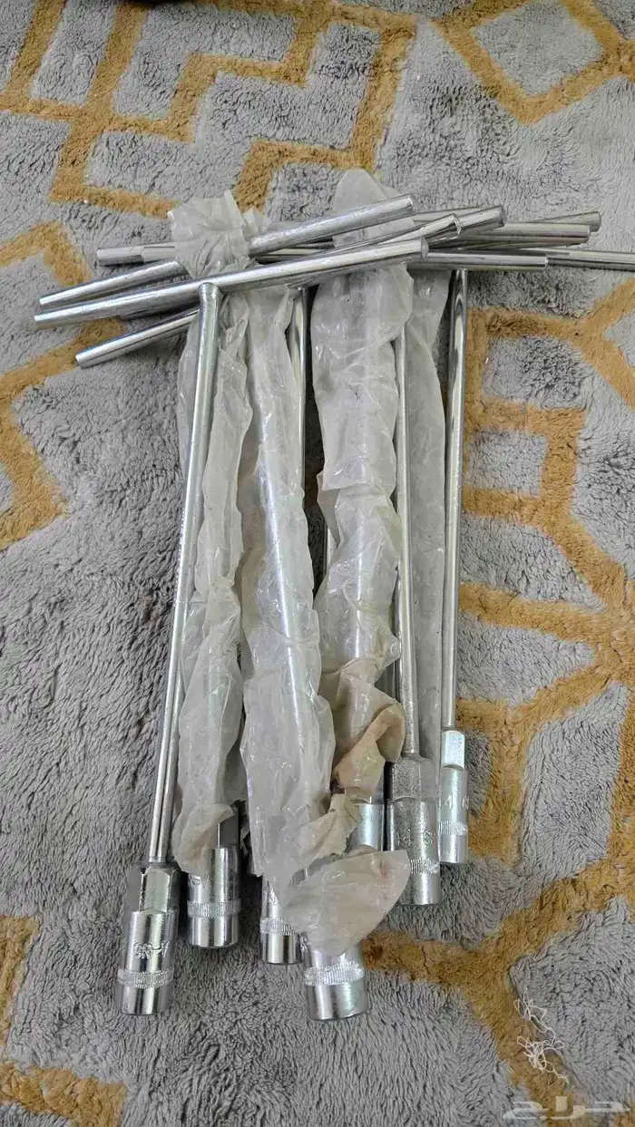 للبيع اطقم حبات تماتيك وعدد يدويه ومعدات كهربائيه 24