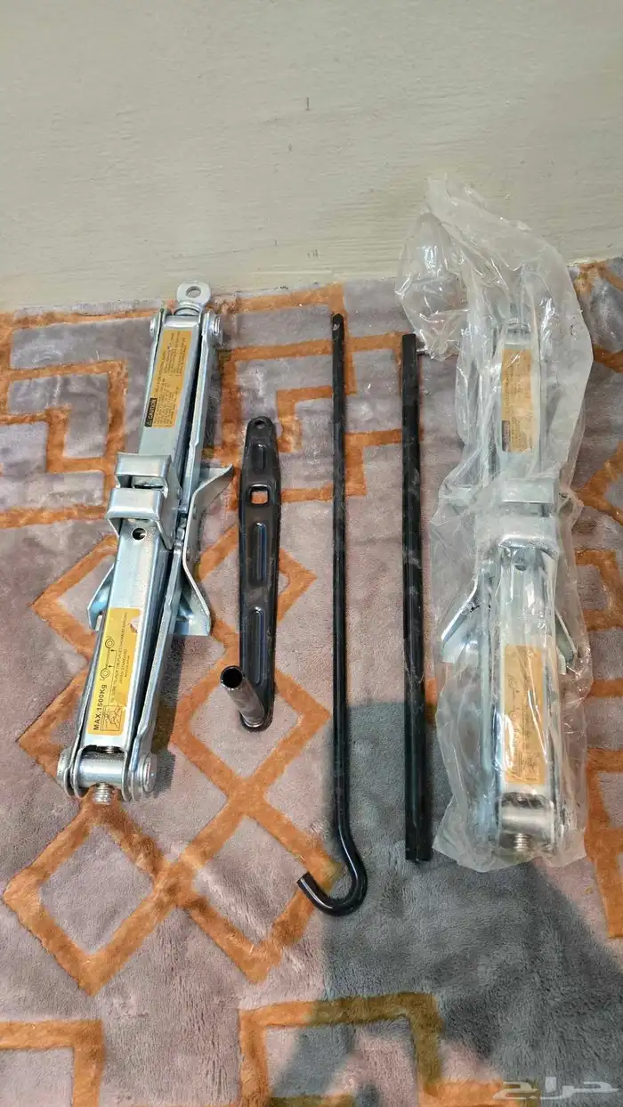 للبيع اطقم حبات تماتيك وعدد يدويه ومعدات كهربائيه 15